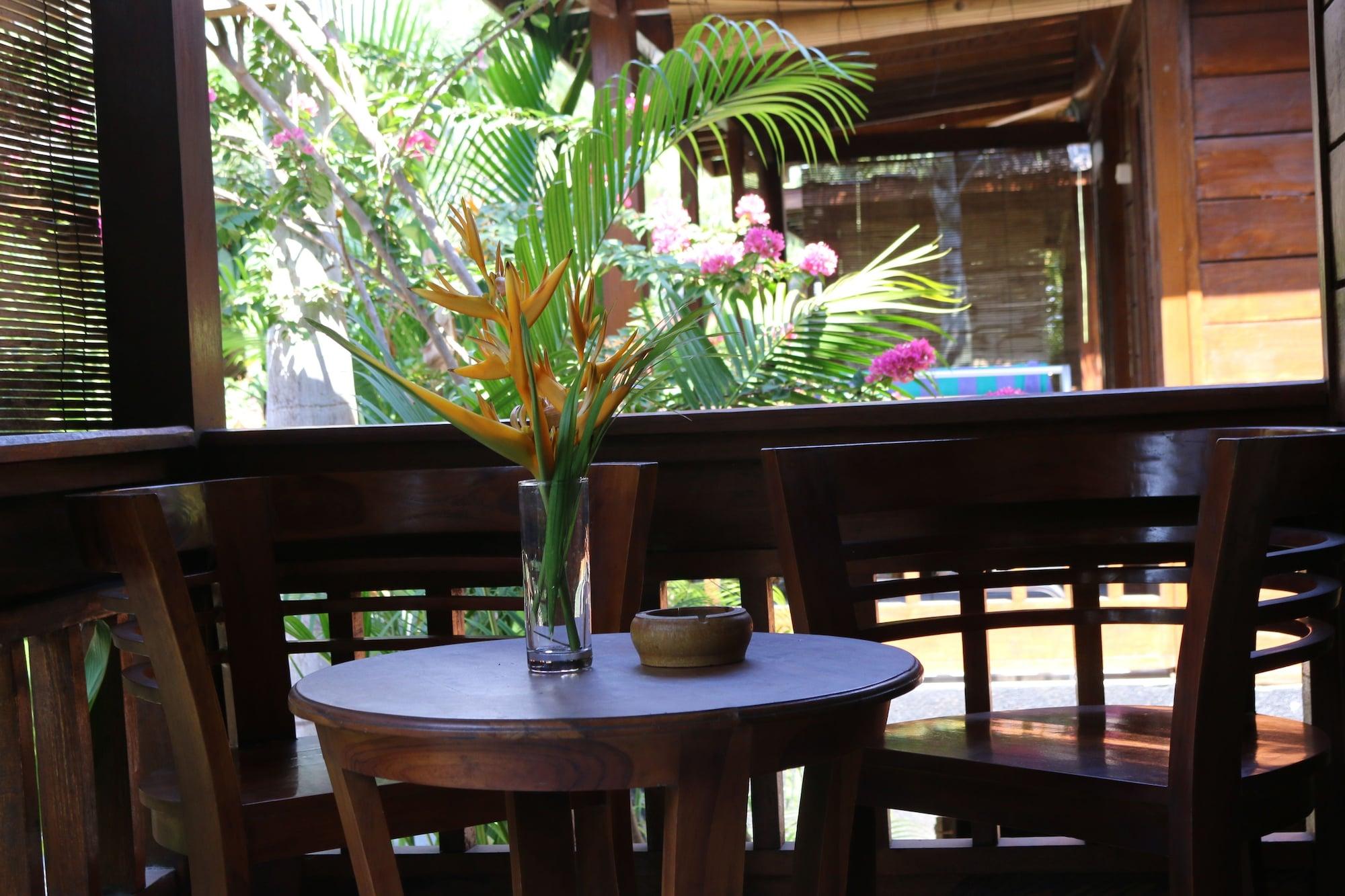 Colour Cottage Gili Air Extérieur photo