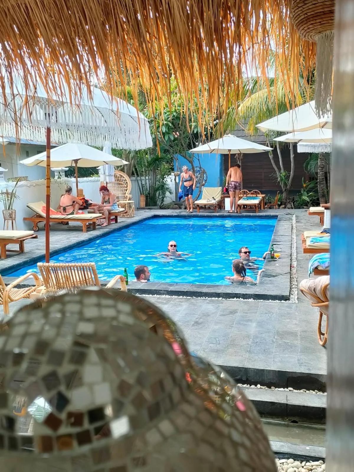 Colour Cottage Gili Air Extérieur photo